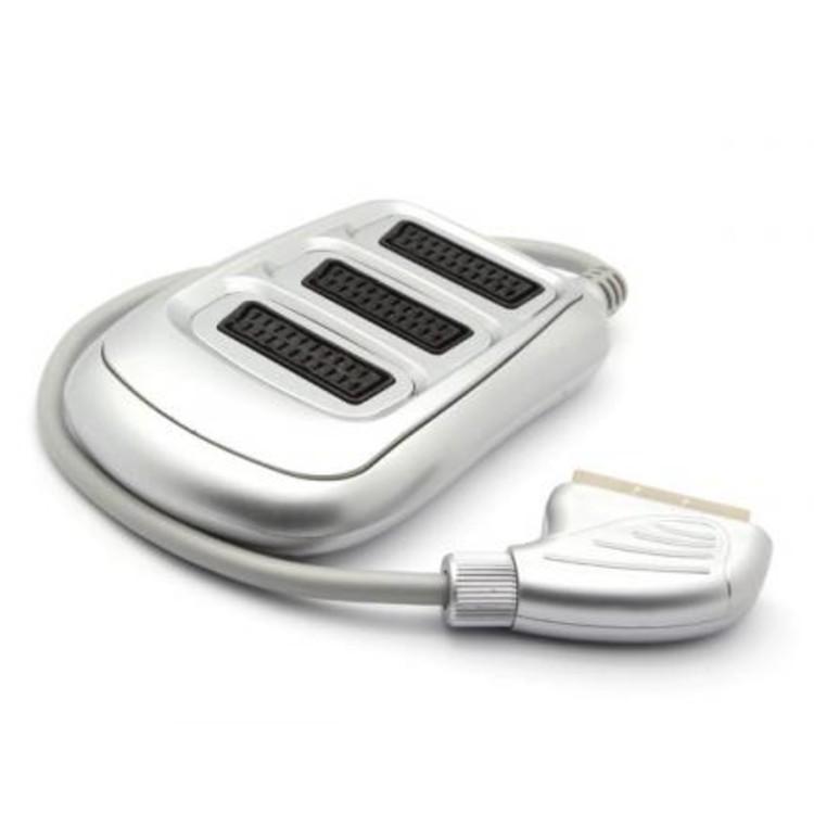 SCARTBOX - SCART-STEKKER NAAR 3 x VROUWELIJKE SCART-CONNECTOR / PROFE - Velleman
