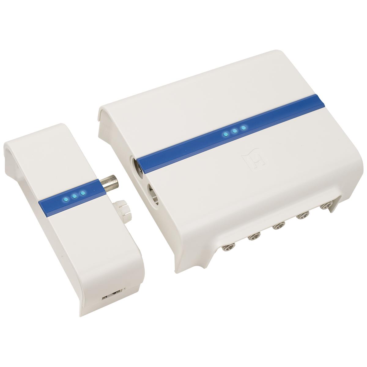 Adaptateur enfichable coaxial sur UTP - Connexions : IEC, RJ45