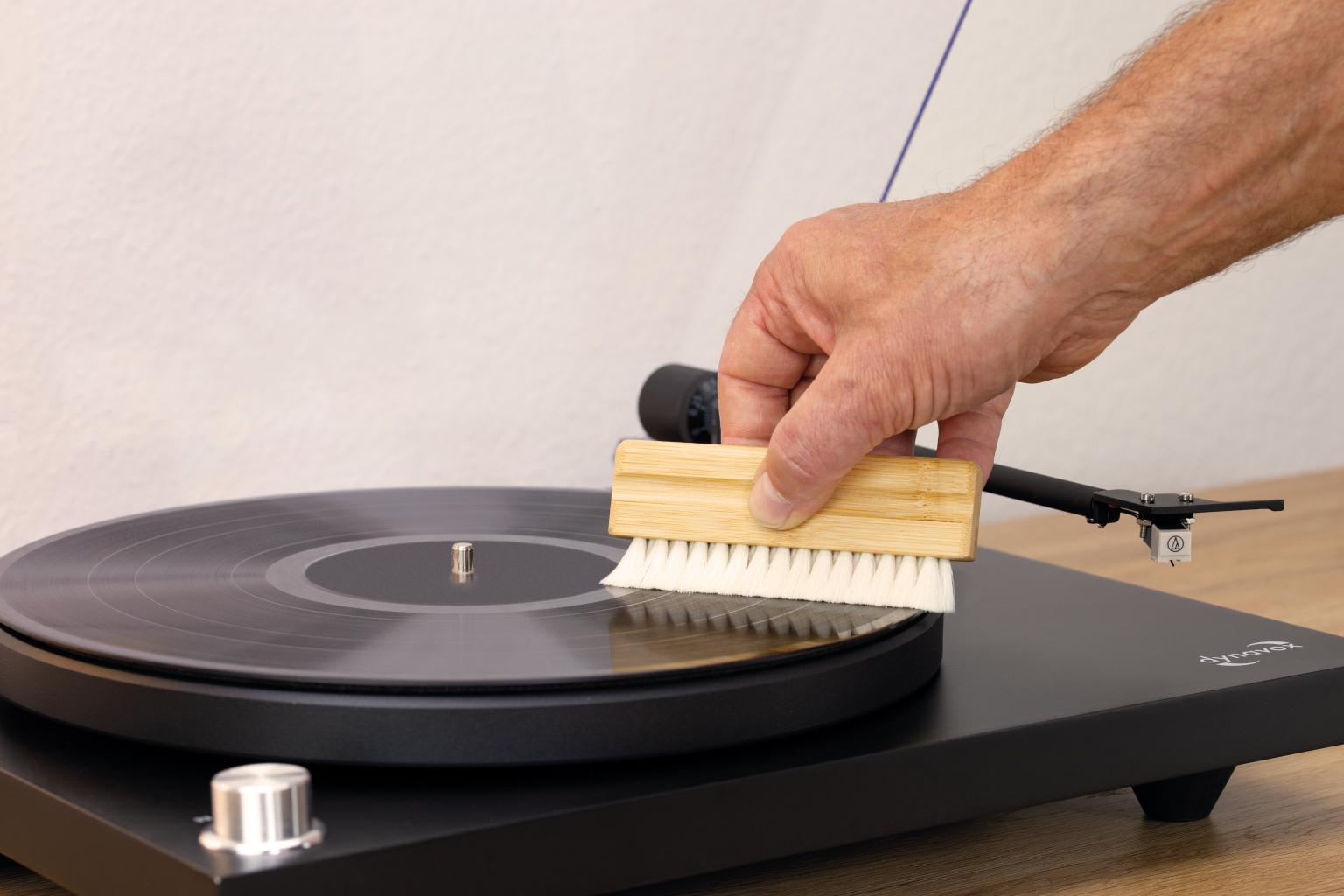 Dynavox Vinyl-borstel Geitenhaar ZB110 Bamboehout